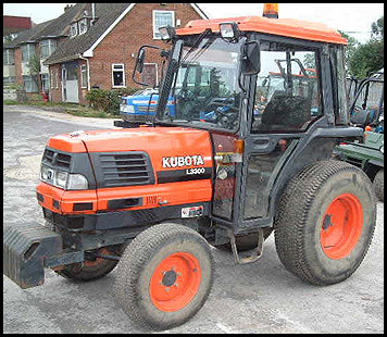 KUBOTA L3300 PIERŚCIENIE I TŁOKI